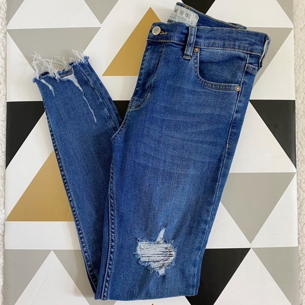 Free People Shark Bite High Rise Skinny Jeans 26